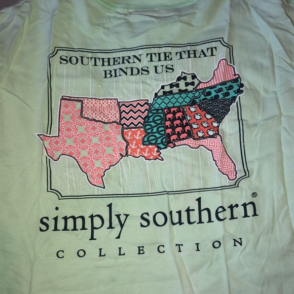 light green women’s simply southern tshirt - Picture 2 of 2